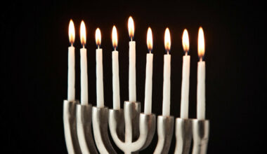 Irish Jewish community celebrates Hanukkah in Herzog Park - The Journal