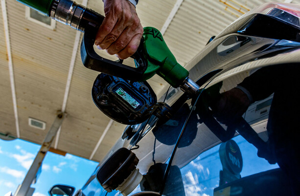 Expected scrapping of planned EU ban on combustion-engine cars 'disappointing', says O'Gorman - The Journal