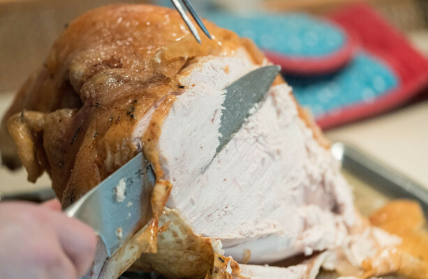 'We see a lot of knife injuries': An emergency medicine consultant on common Christmas accidents - The Journal