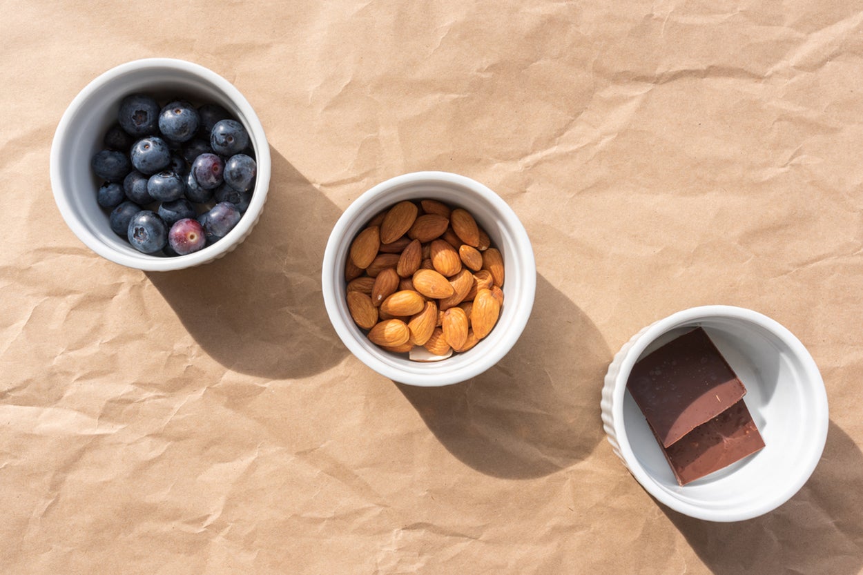 Blueberries, almonds and dark chocolate all contain polyphenols