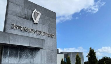 Man who threatened to publish naked pictures of girl he met online receives suspended sentence