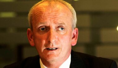 New laws needed to speed up staff dismissals, HSE chief executive says