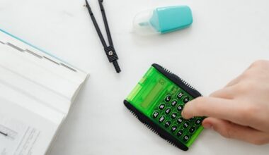 How to Use a Savings Calculator to Prepare for 2026