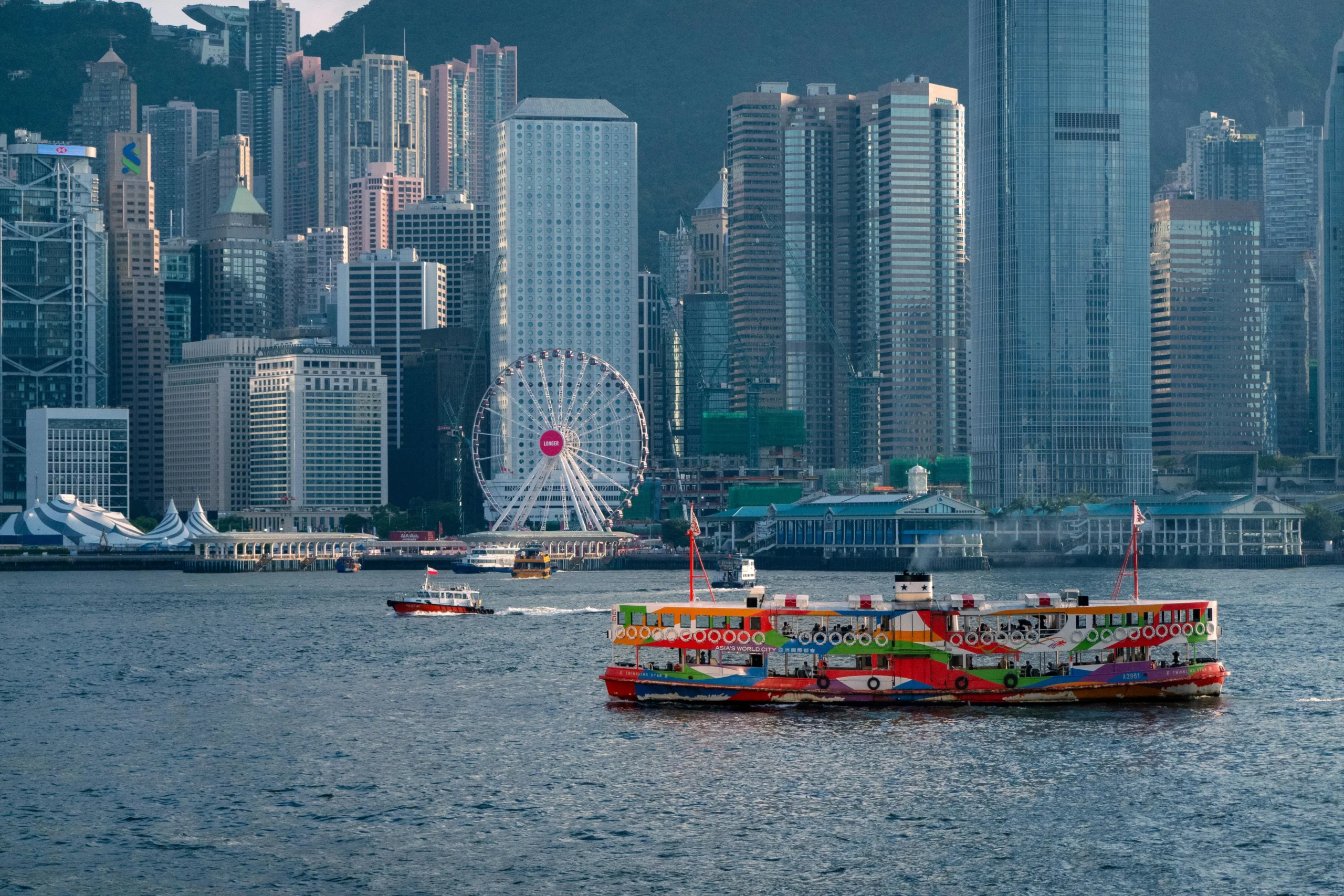 Top 10 Countries with Best Healthcare in the World in 2025