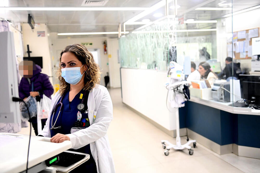 Photo: Kobi Kuenkas חזרה למסכות במחלקת הילדים בבית החולים וולפסון