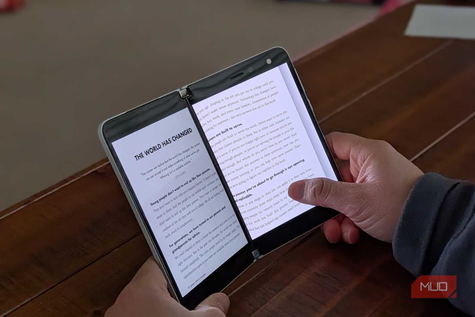 Reading on Surface Duo