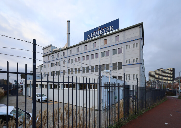 Studioninedots Transforms a Former Tobacco Factory into a Mixed-Use Urban Complex in Groningen, Netherlands - Image 12 of 16