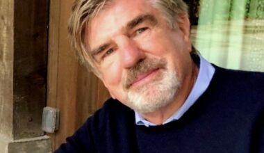 Tom Freston, the beat-poet exec who made MTV cool for 20 years, sees 'really nothing in it for the consumer' from Netflix, Warner, or his old company