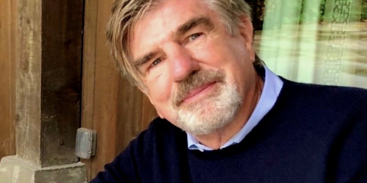 Tom Freston, the beat-poet exec who made MTV cool for 20 years, sees 'really nothing in it for the consumer' from Netflix, Warner, or his old company