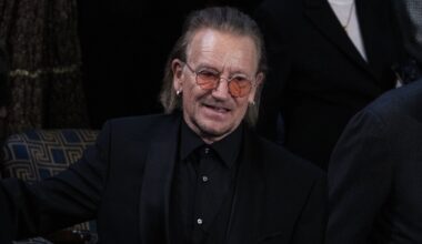 Bono backs campaign to release Palestinian politician