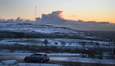 Met Éireann issues new yellow ice and snow warnings