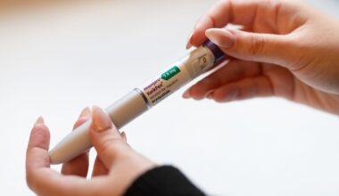 People who stop slimming jabs regain weight in two years