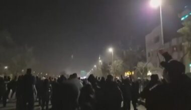New protests erupt in Iran despite internet shutdown