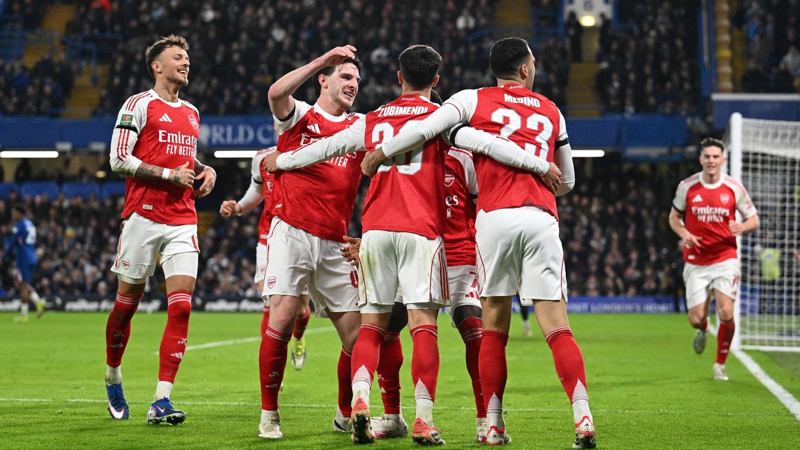 Advantage Arsenal, but Garnacho keeps Blues in the tie