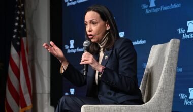 Venezuela starting 'transition to democracy'