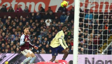 Everton win to deny Villa's bid to close on summit