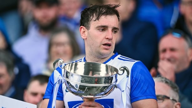 6 April 2025; Waterford captain Dessie Hutchinson with the trophy after the Allianz Hurling League Division 1B final match between Waterford and Offaly at SuperValu Páirc Uí Chaoimh in Cork. Photo by Piaras Ó Mídheach/Sportsfile