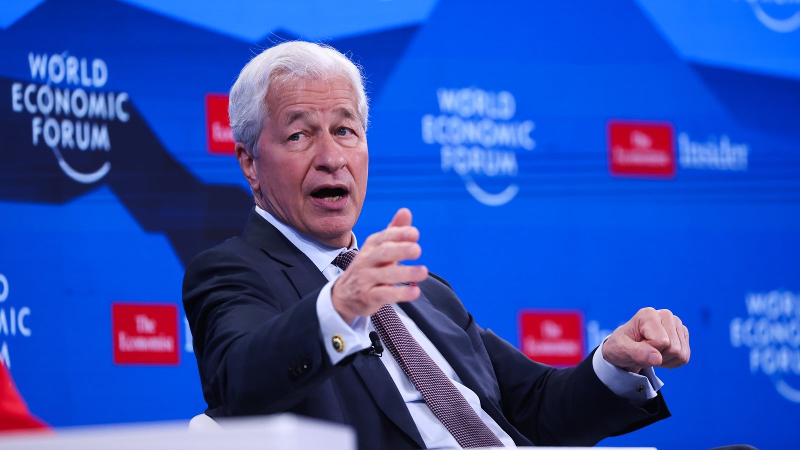 Dimon warns of disaster if credit card rate cap comes in