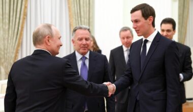 Putin meets US envoys for late-night talks on Ukraine