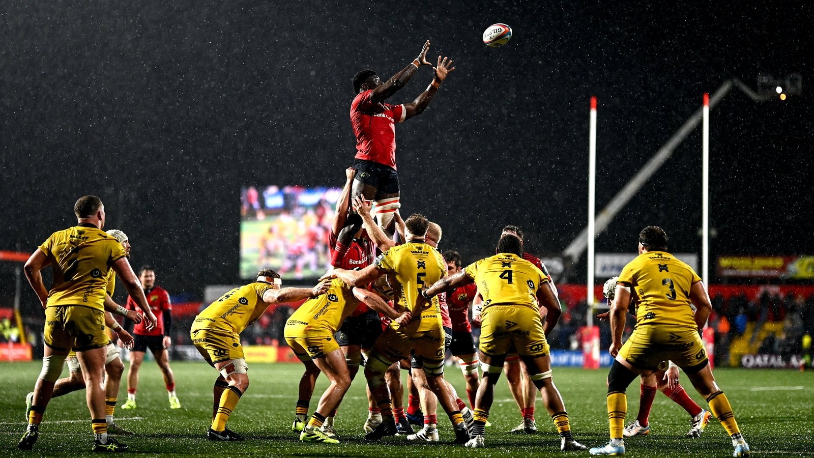 Live: United Rugby Championship: Munster v Dragons updates