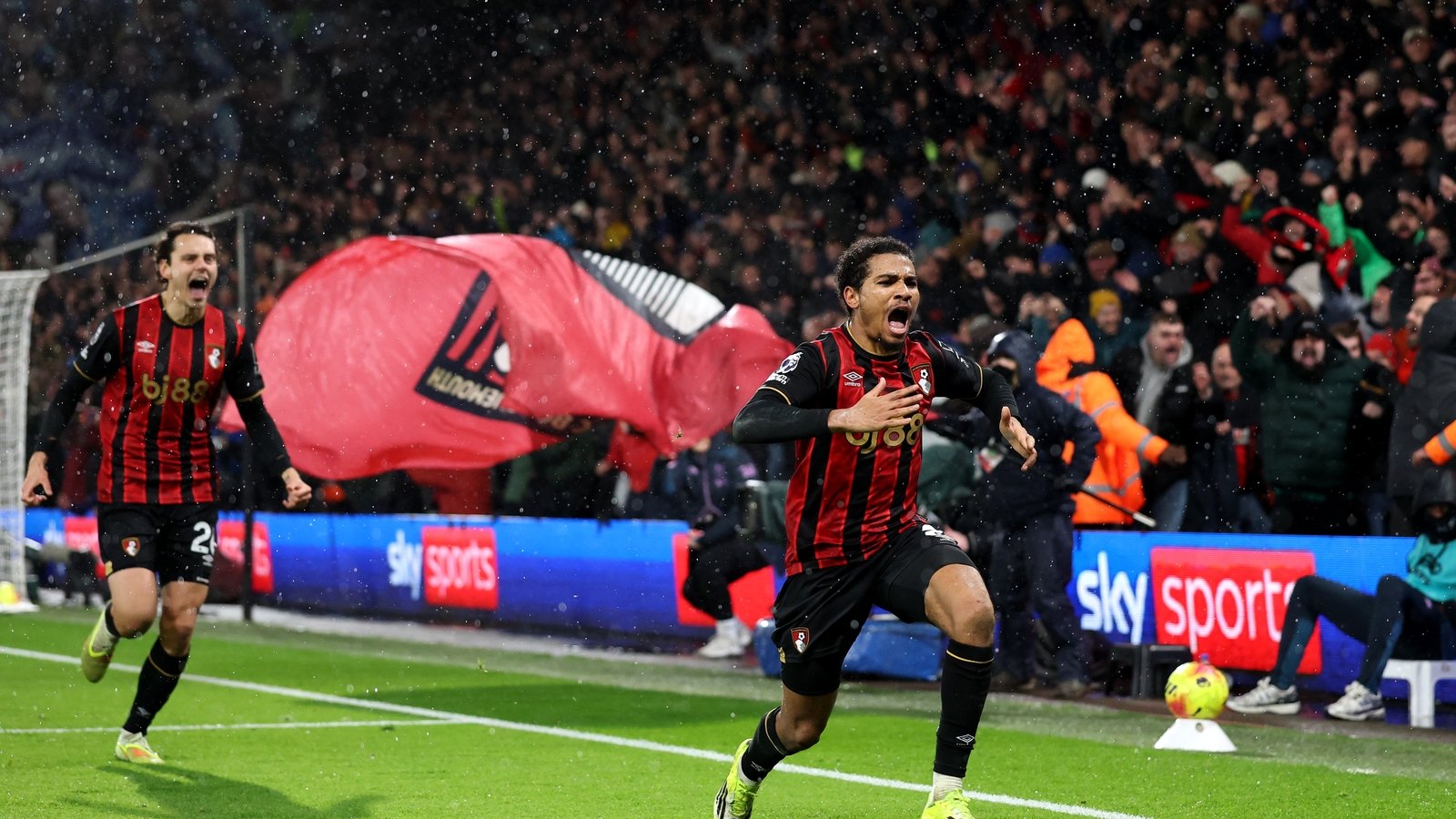 Bournemouth strike late to leave Liverpool on the floor