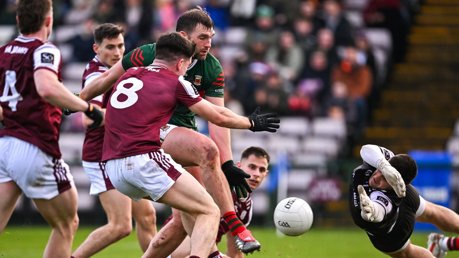 Winning start for Mayo against wasteful Galway