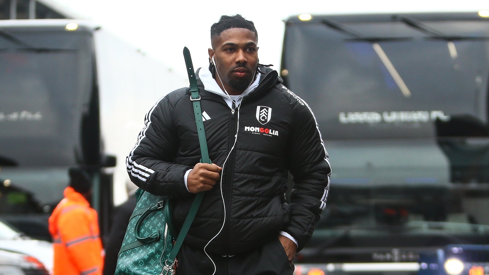 Hammers sign Traore from Fulham