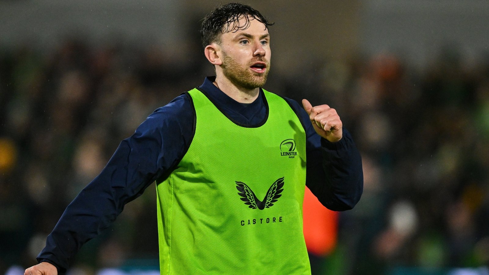Full-back Keenan leaves Ireland camp with hand injury