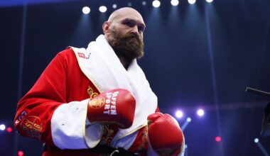 Fury to make April comeback against Makhmudov