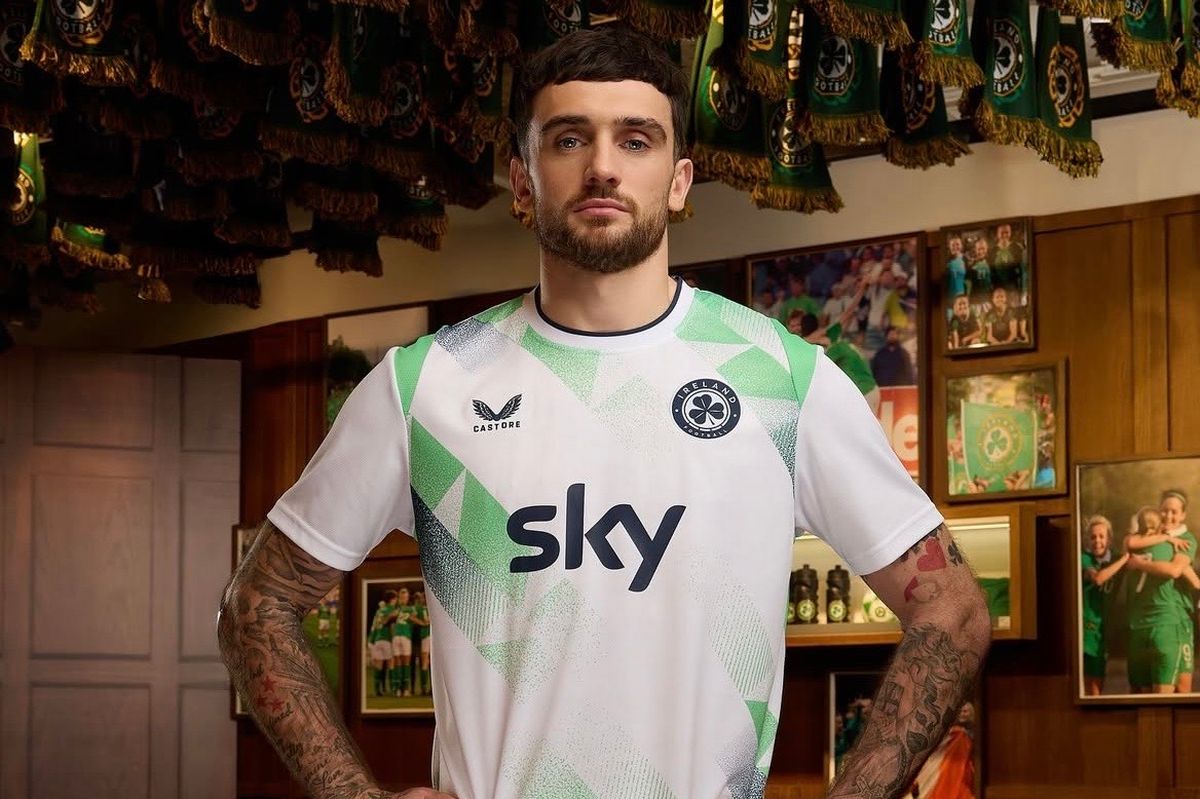 A look at the new Ireland away jersey.