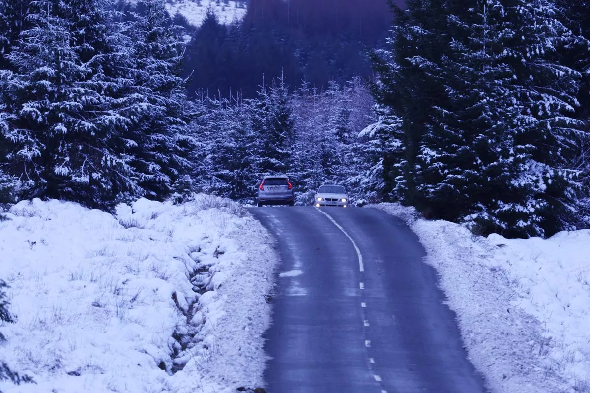 Scenes in Wicklow as Weather conditions are expected to cause major disruption over the coming days with heavy snow falls, dense freezing fog, sleet and black ice forecast… Pic Stephen Collins/Collins Photos