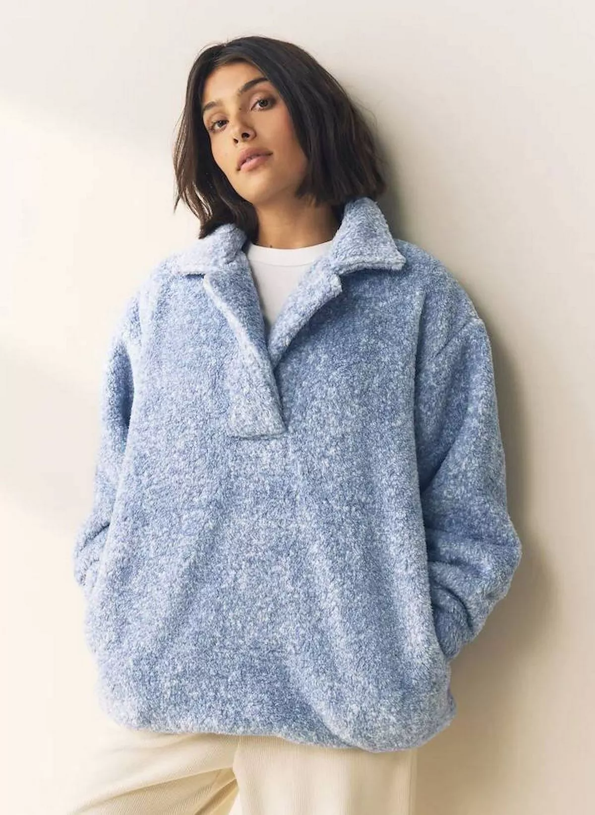 The fleece is available in two different colour schemes 