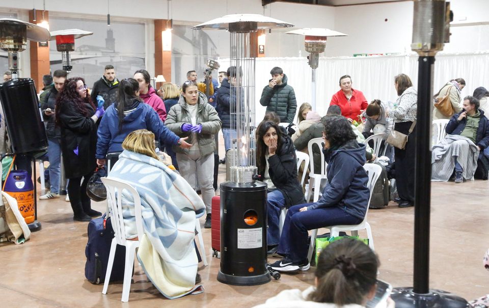 People affected by a deadly train derailment receive treatment at the Caseta Municipal in the town of Adamuz, after a high-speed train derailed and collided with another oncoming train, near Cordoba, Spain, January 18, 2026. REUTERS/Alex Gallegos