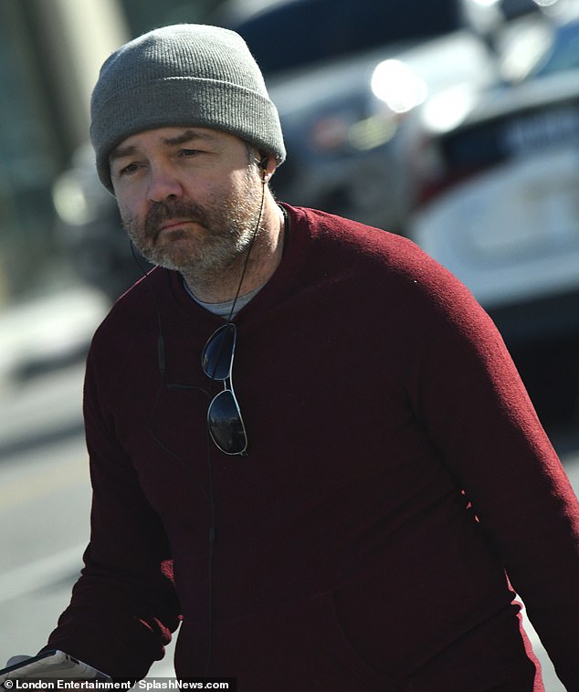 The actor appeared to be doing some light shopping in the area