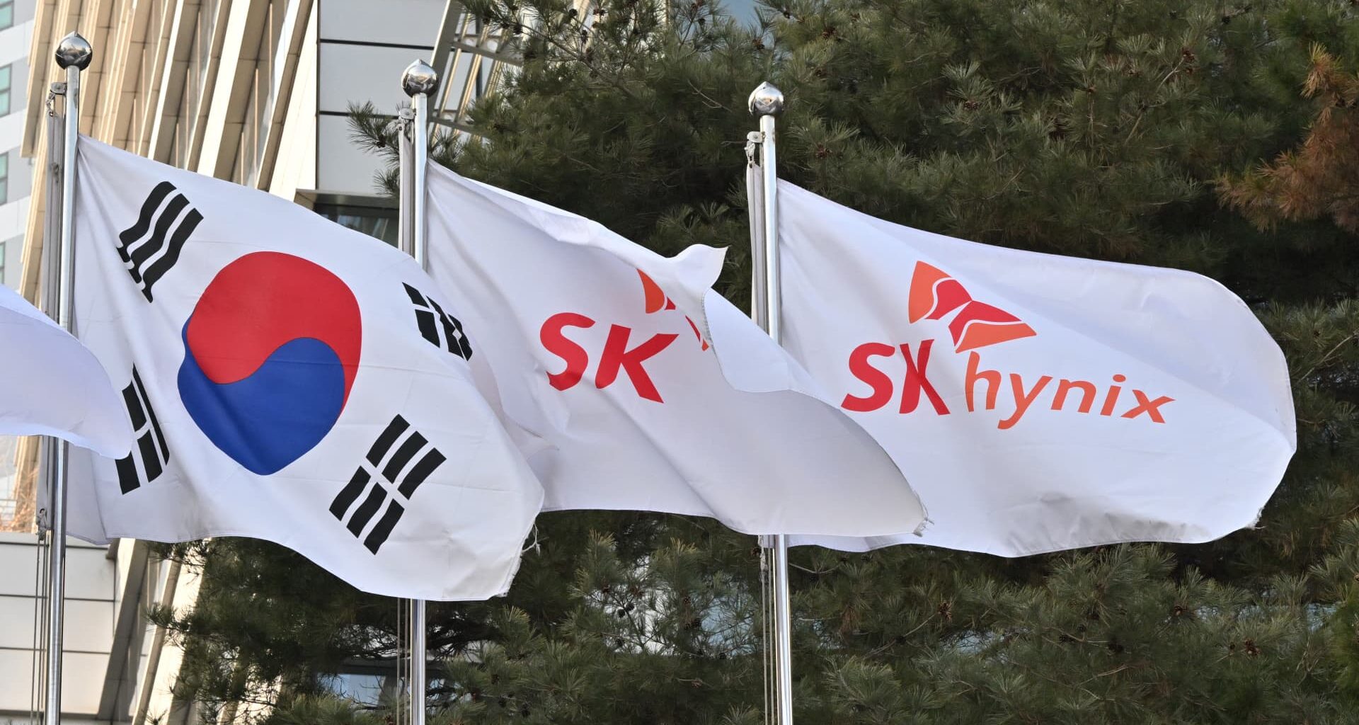SK Hynix overtakes Samsung in annual profits for the first time