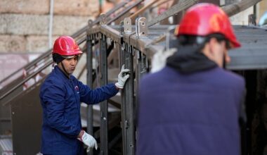 Italy sees rare double dip in both unemployment and available jobs