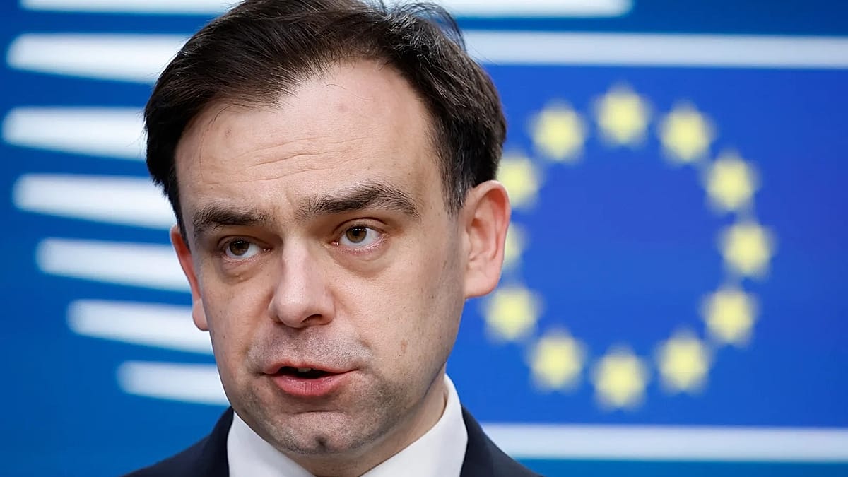 'It's better for Poland to stay with the złoty,' country’s finance minister says