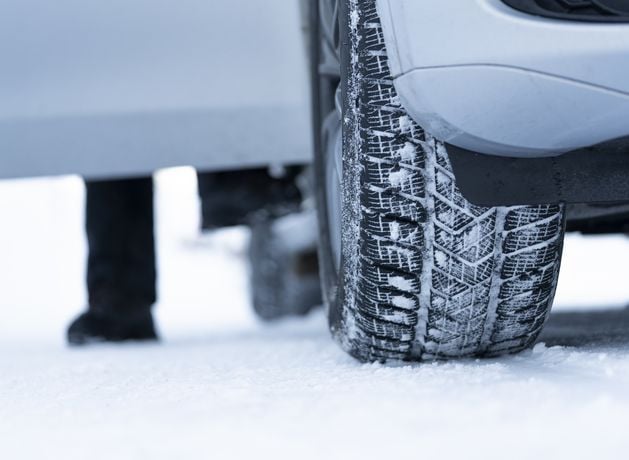 Snow in Northern Ireland: Motorists warned about icy roads as two fresh weather warnings issued for NI