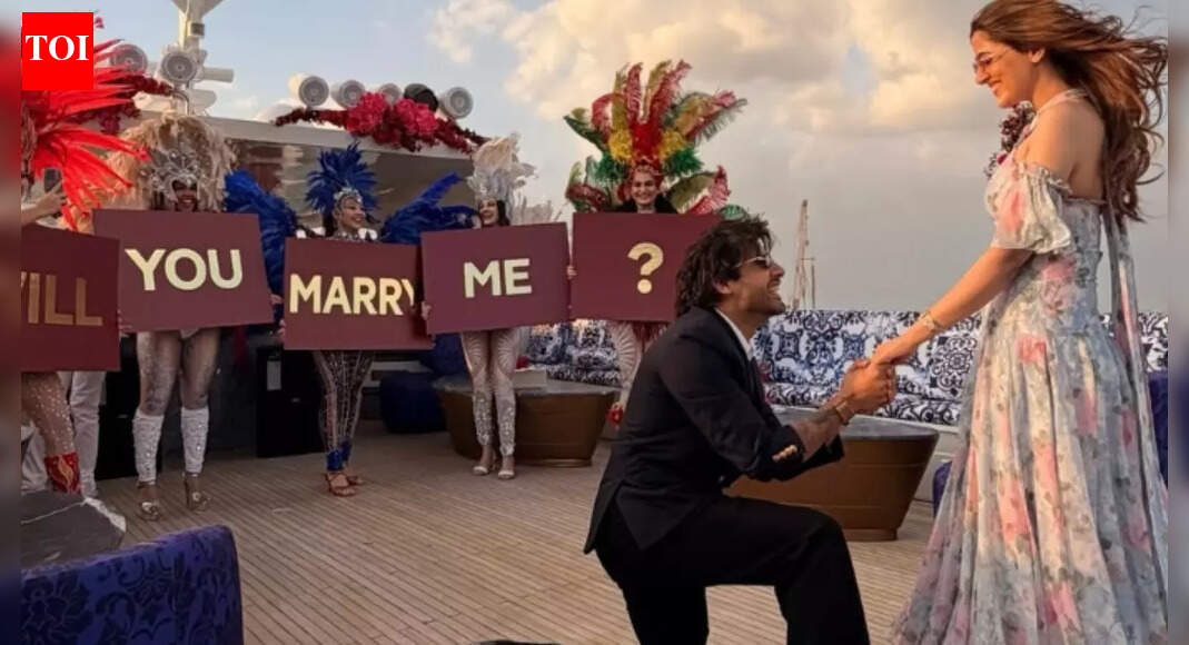 Kriti Sanon’s sister Nupur Sanon EXCHANGE RINGS with Stebin Ben; dreamy proposal pictures win hearts |