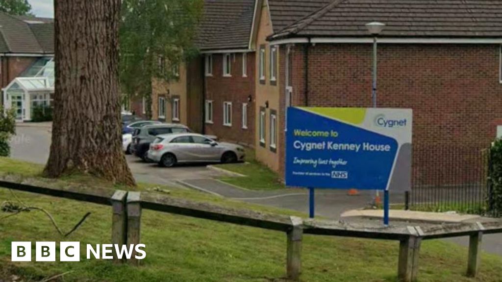 Patient at Oldham mental health unit told to 'stop crying'