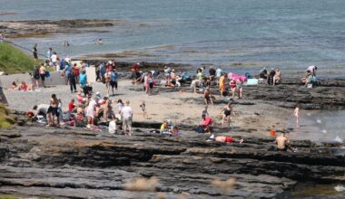 People enjoy the warm weather in St Stephen's Green, Dublin