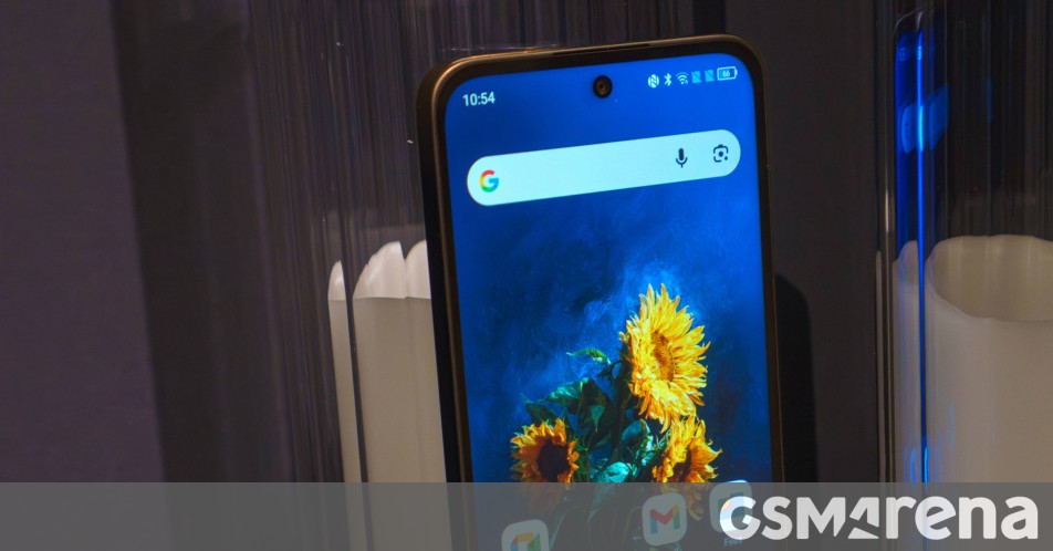 TCL NxtPaper 70 Pro hands-on