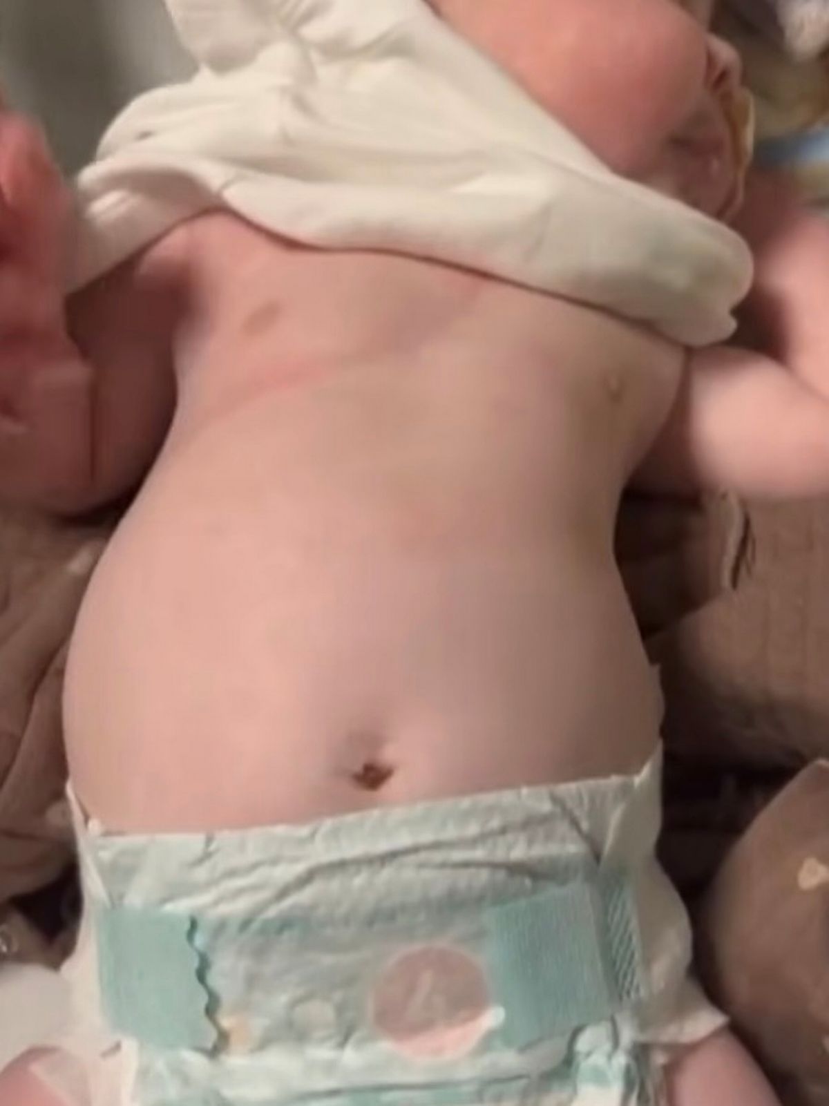 Jesy posted a video of one of her twins' breathing