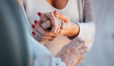 Doctors’ failure to tell patients they are likely to die denies people chance to prepare, hospice report warns