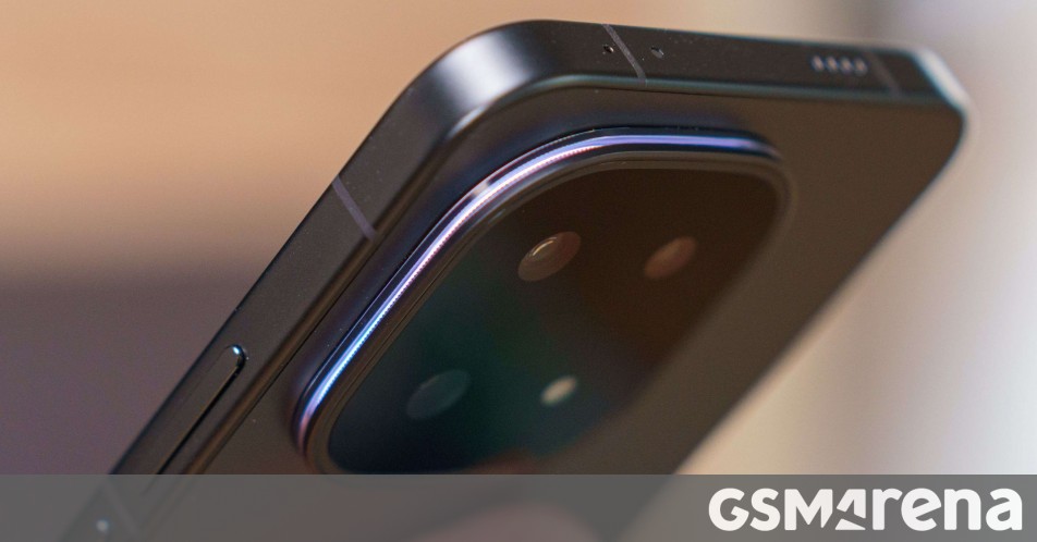 The iQOO 15 Ultra posts record-breaking AnTuTu score of 4.5 million