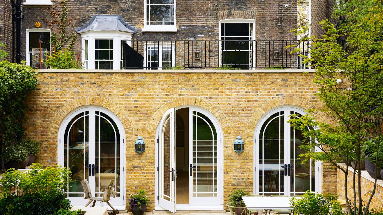 An elegant Chelsea townhouse revived with a sense of playfulness by d’Erlanger and Sloan