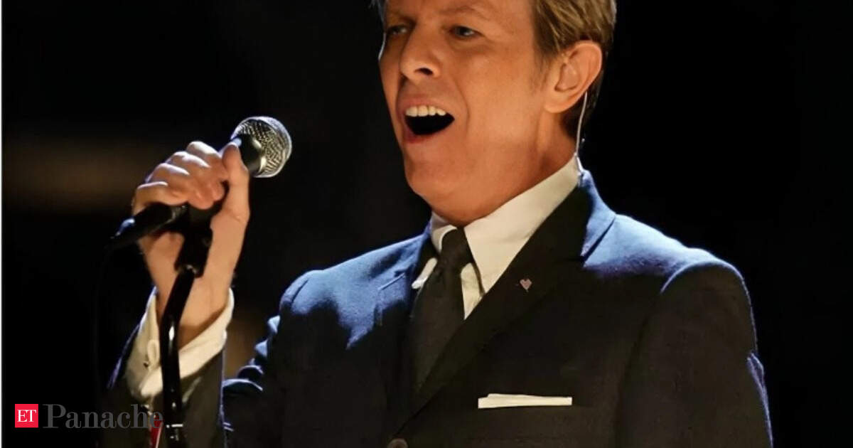 Quote of the day by David Bowie: ‘I'm just an individual who doesn't feel I need to have somebody qualify my work. I'm working for me’