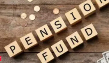 Govt approves wage, pension revision for PSU insurers, RBI and Nabard employees