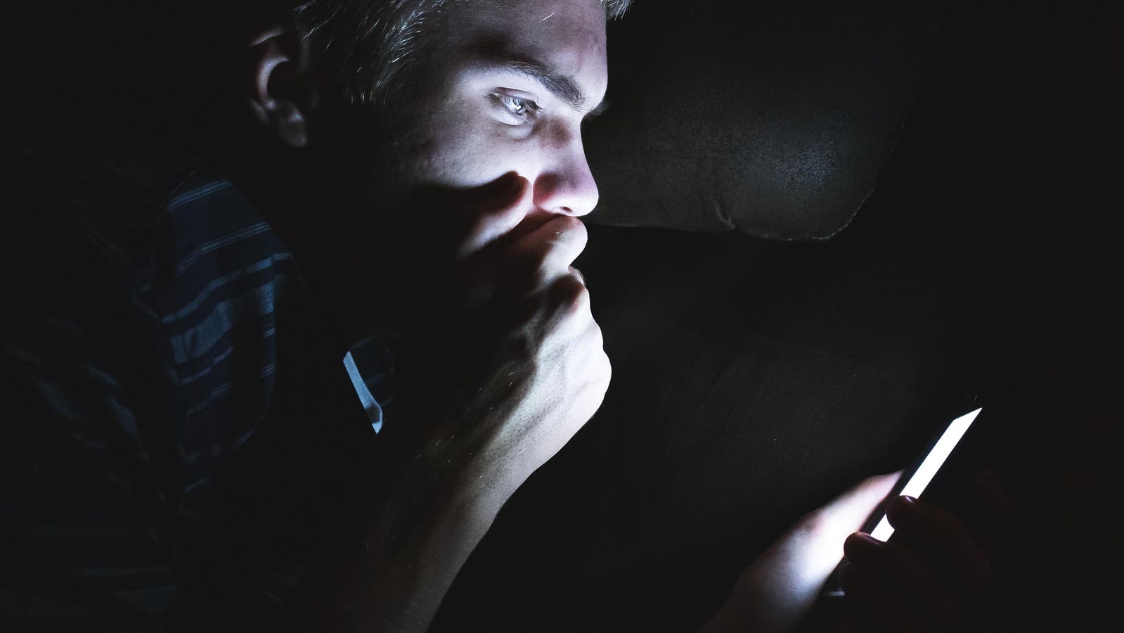 Stop Using This App On Your iPhone—Warning Issued For Apple Users