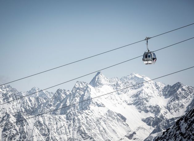 Irish boy (14) interviewed by police after fatal collision on Austrian Alps